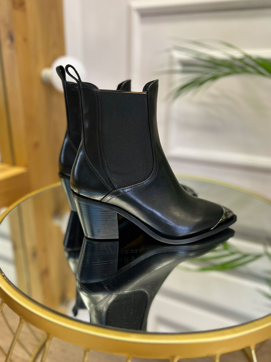 Fjolla Diana Leather Boots
