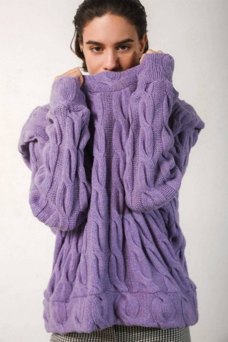 Arpyes Poem Pullover