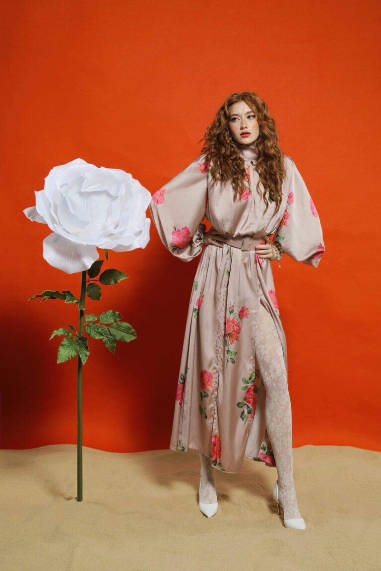 Nazezhda Rose Maxi Dress