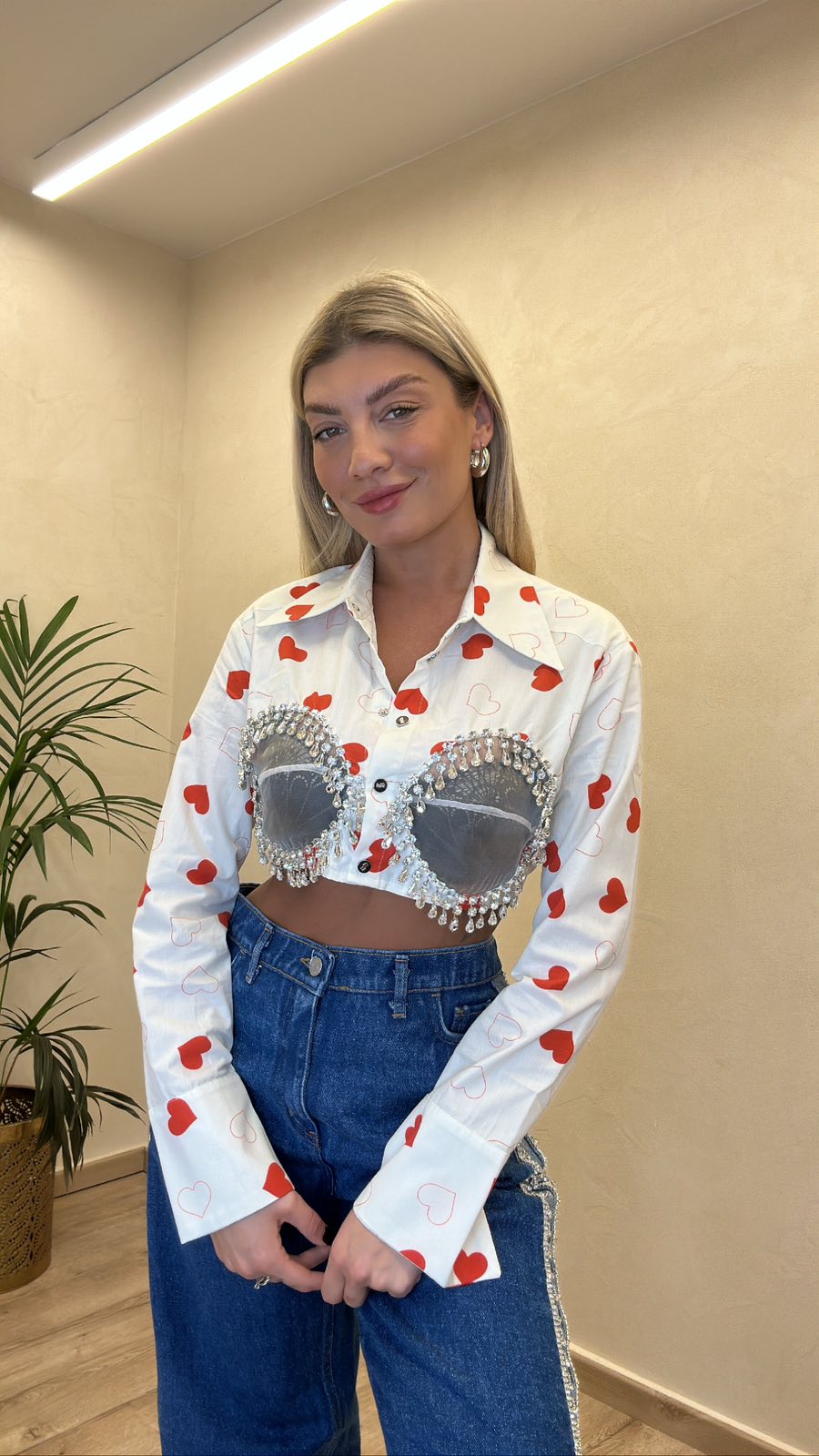 Milkwhite Cropped Shirt With Crystals hearts Red
