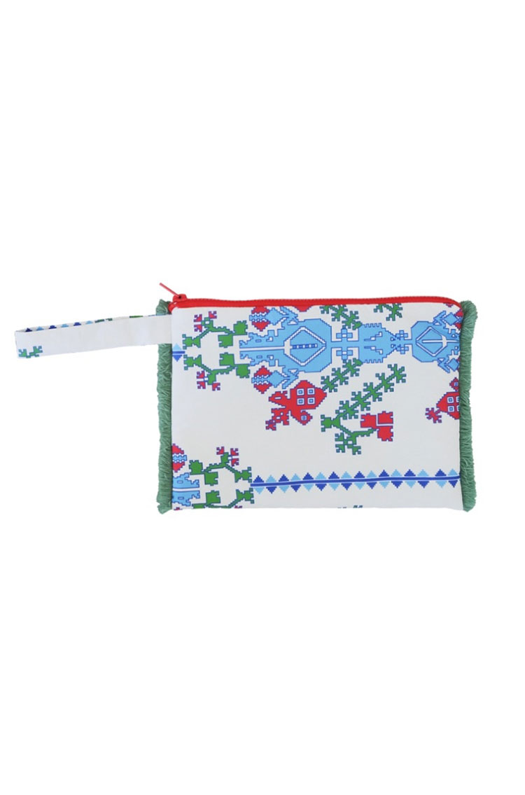 Peace & Chaos Daryna Pouch