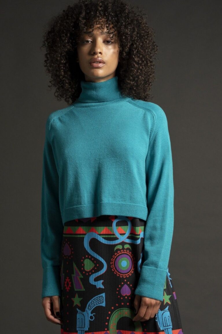 Peace & Chaos Munca Cropped Sweater blue