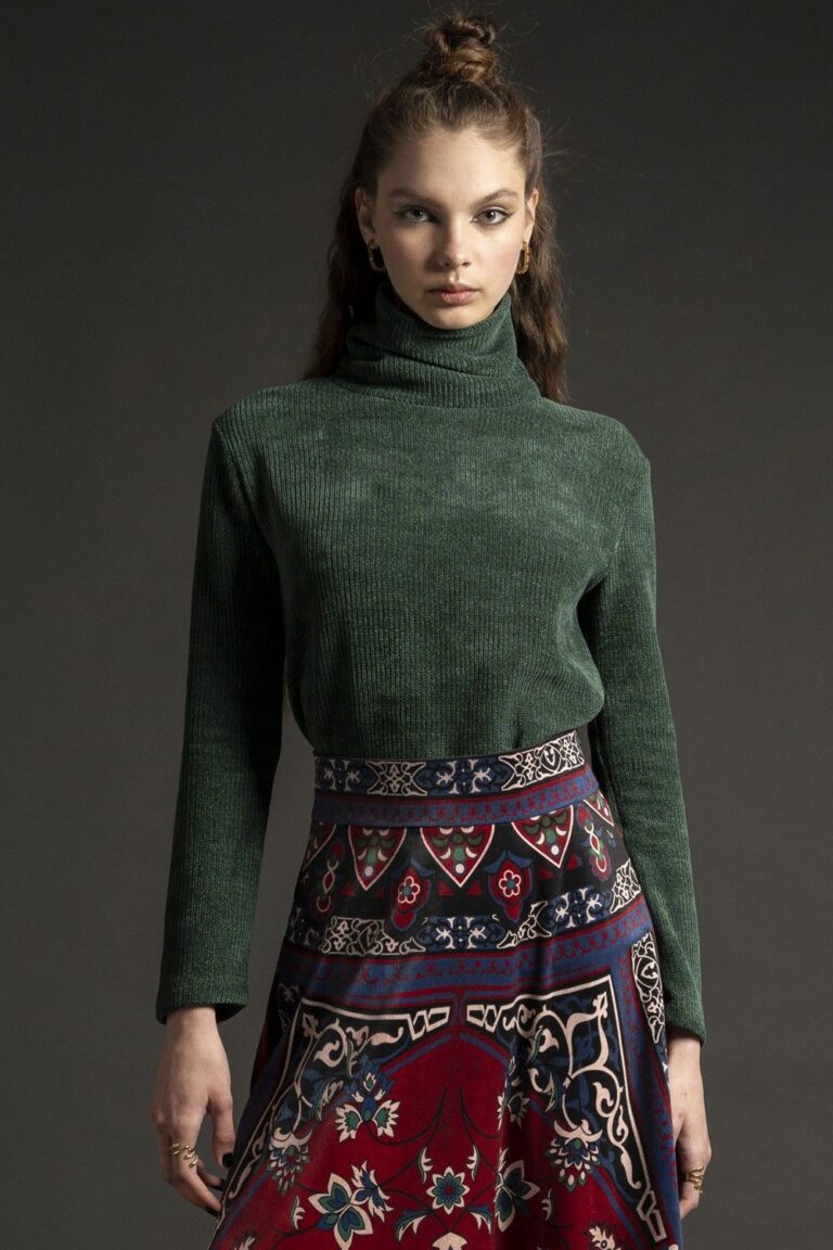 Peace & Chaos Peras Sweater Velvet
