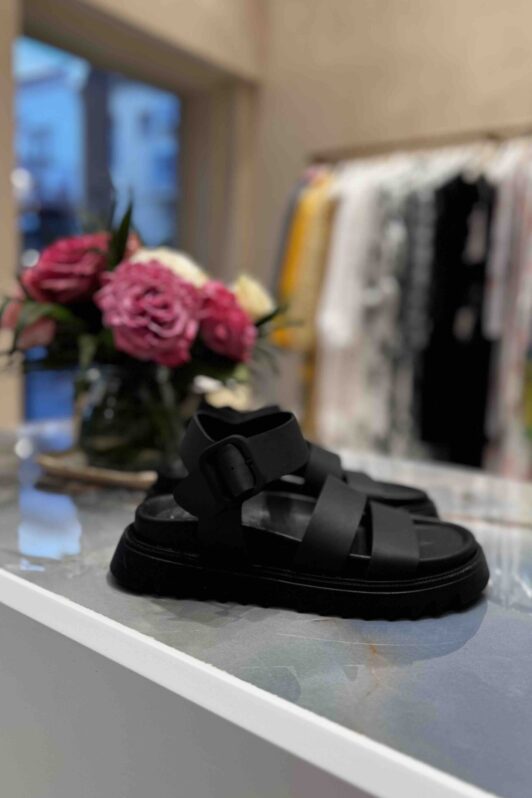 Clarissa Black Leather Sandals